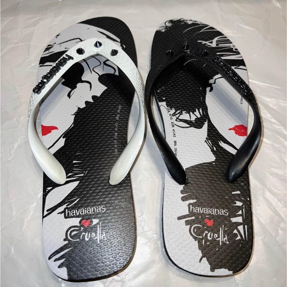 Disney Havaianas Women's Cruella live  Black & White Flip-Flops, Sandals 9/10